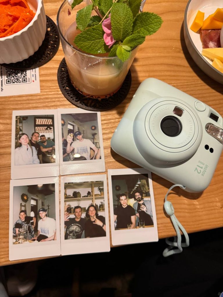 photo_5249362278631987582_y